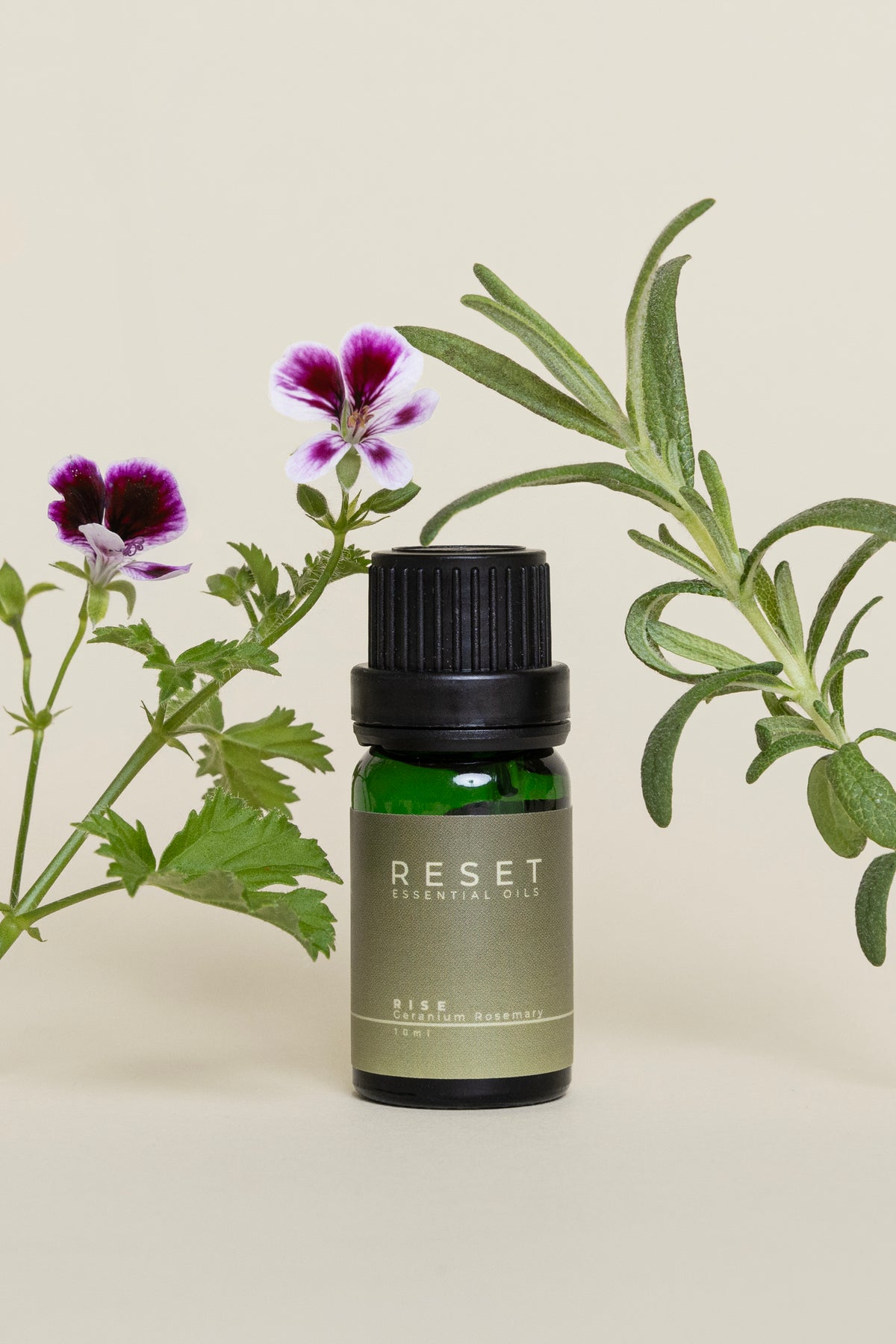 RISE æterisk olie med geranium og rosmarin fra RESET ESSENTIALS